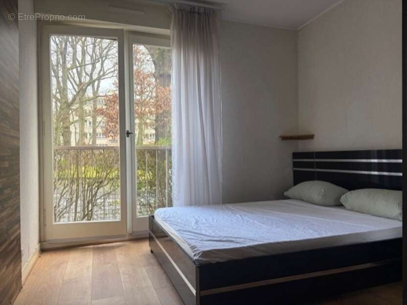 Appartement à SAINT-MICHEL-SUR-ORGE