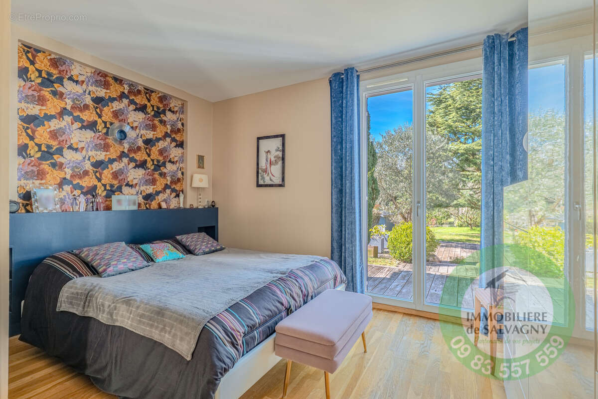 A vendre maison 5 chambres au calme à La Tour de Salvagny - photo 8