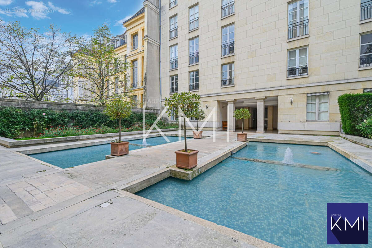 Appartement à PARIS-3E