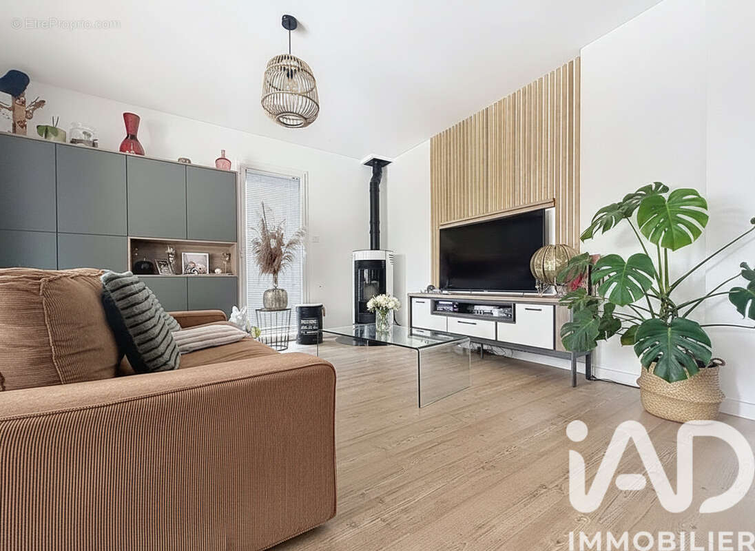 Photo 2 - Maison à SAINT-LYPHARD