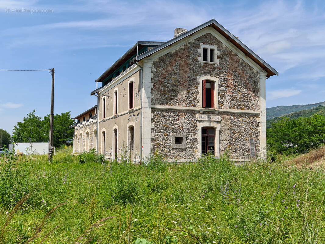 Appartement à SAINT-PAUL-DE-JARRAT