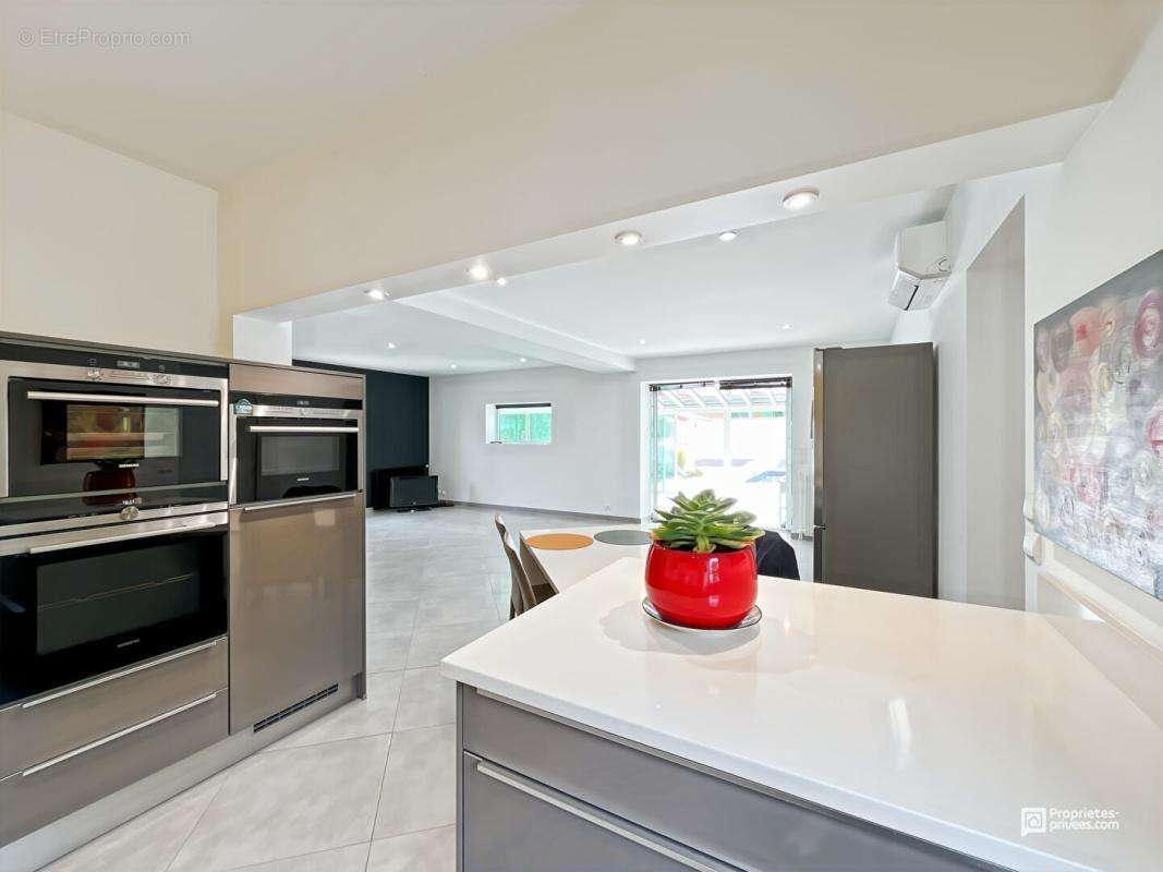 Maison à SAINT-MEDARD-EN-JALLES