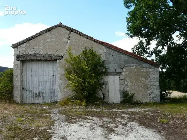 Grange en pierre sur 2 ha - photo 2