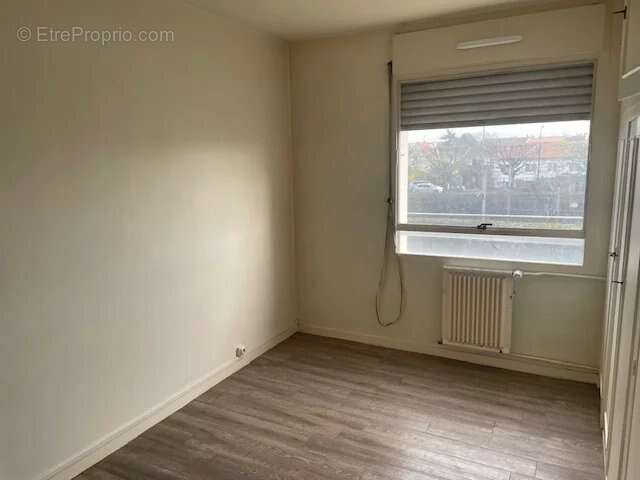 Appartement à SARTROUVILLE