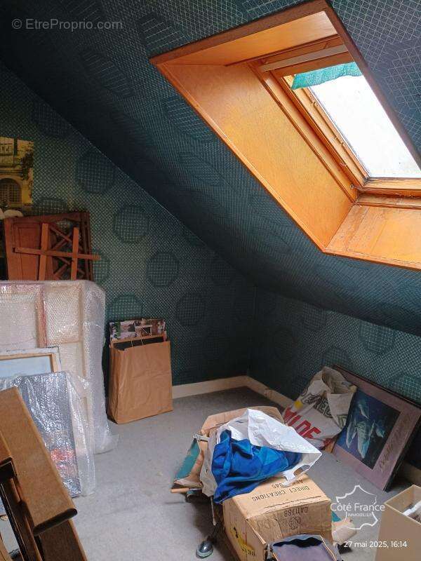 Maison à SAINS-RICHAUMONT