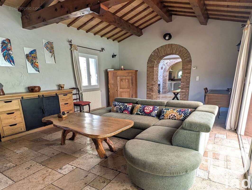 Photo 5 - Maison à CUERS