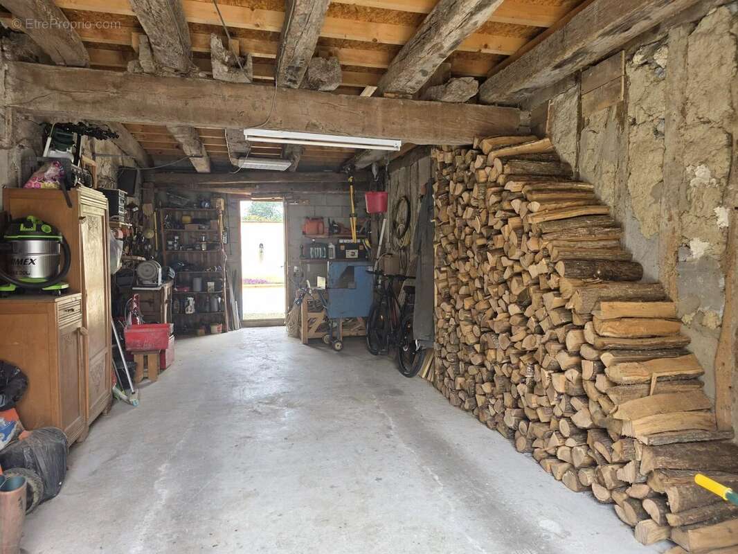Maison de village avec grand cours - photo 12