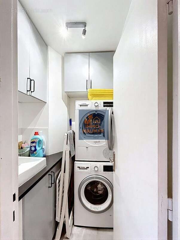 WC - Appartement à MONTREUIL