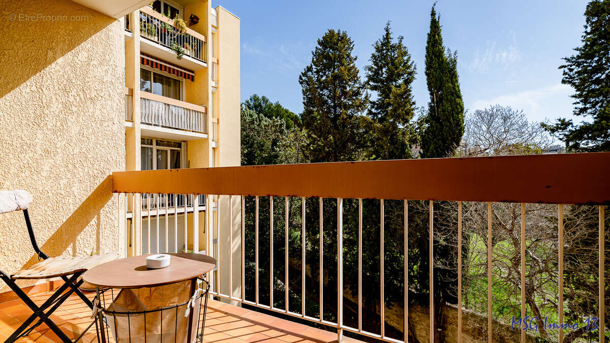Appartement à MARSEILLE-14E