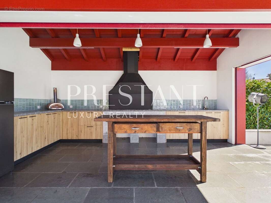 Maison à LARRESSORE