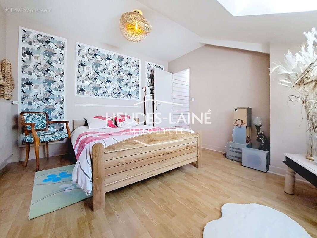 Maison à LES LOGES-MARCHIS