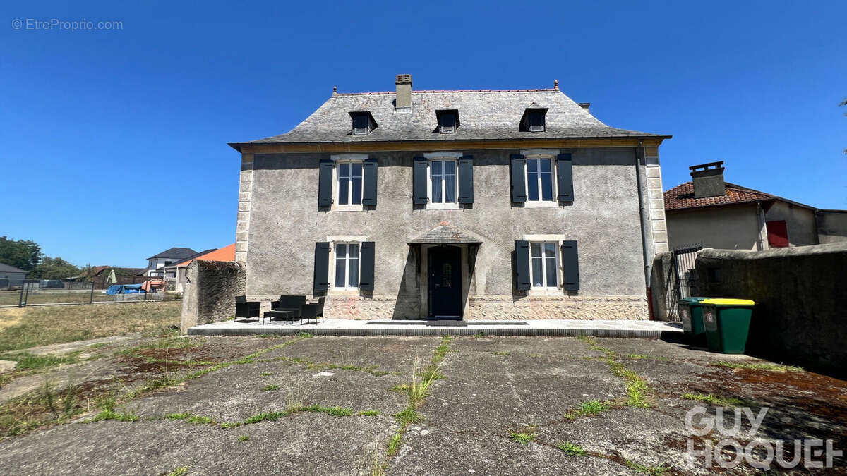 Maison  6 pièce(s) 177 m2 - photo 2