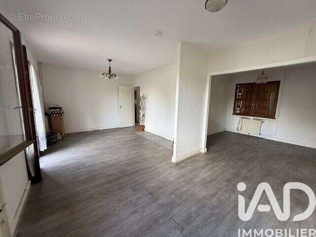 Photo 4 - Commerce à LE BOUSCAT