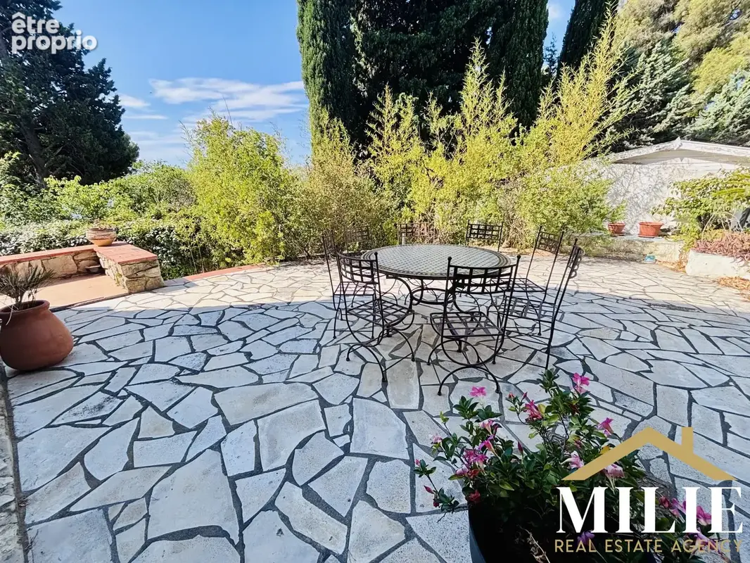 Maison 5 pièces 179 m² à vendre à Bandol (83150) - photo 5