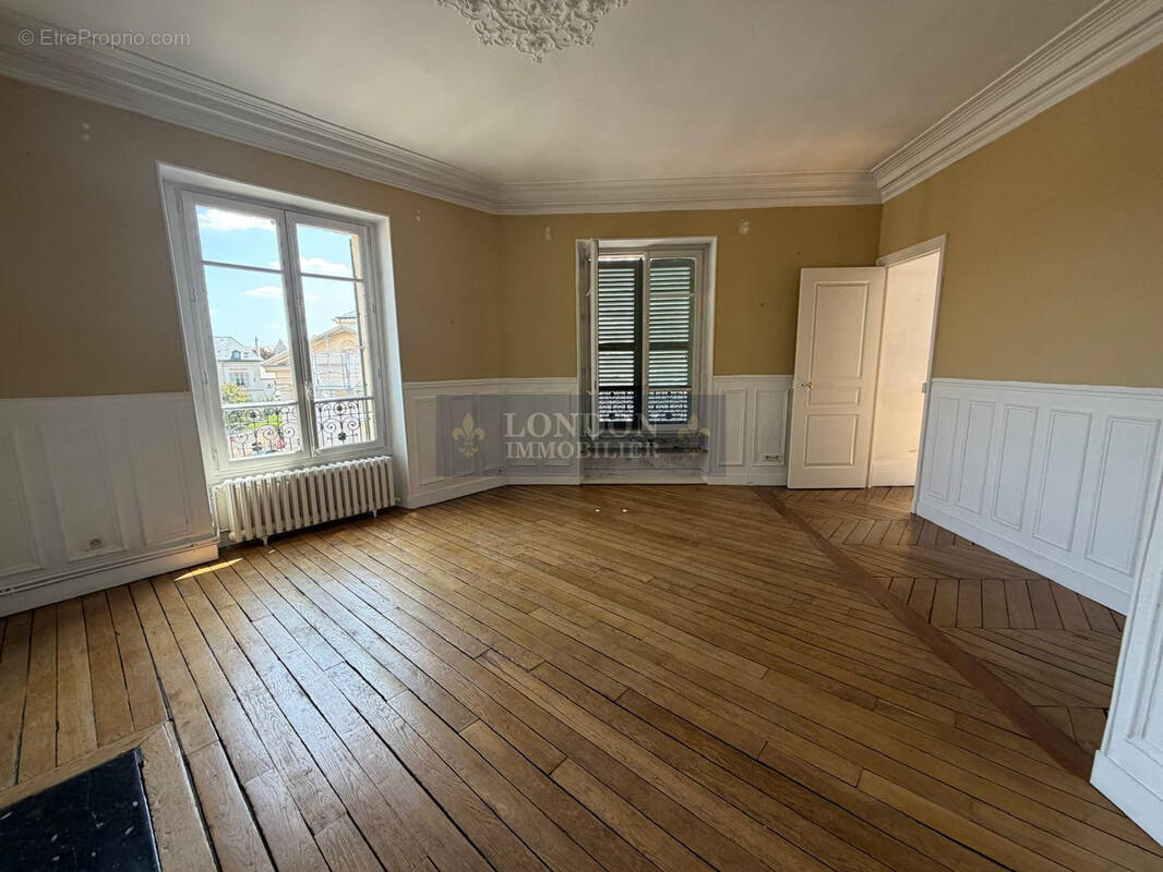 Appartement à VERSAILLES