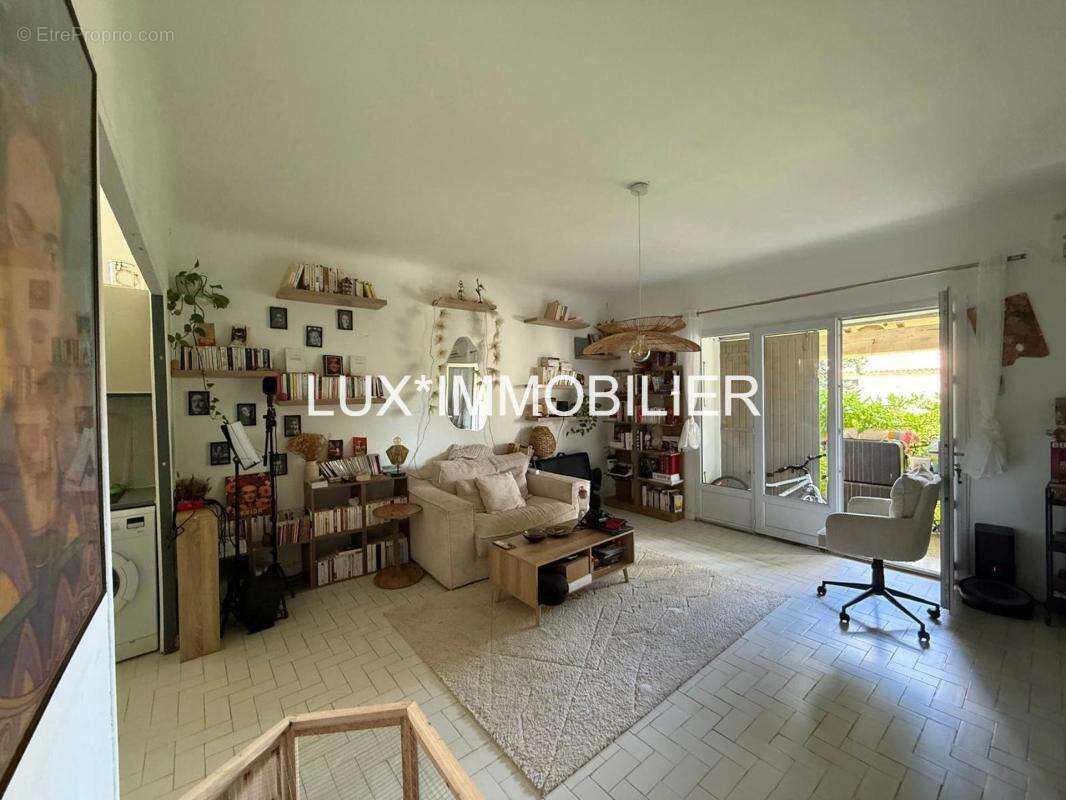 Maussane-les-alpilles - maison de rapport · 2 lots loués - photo 3