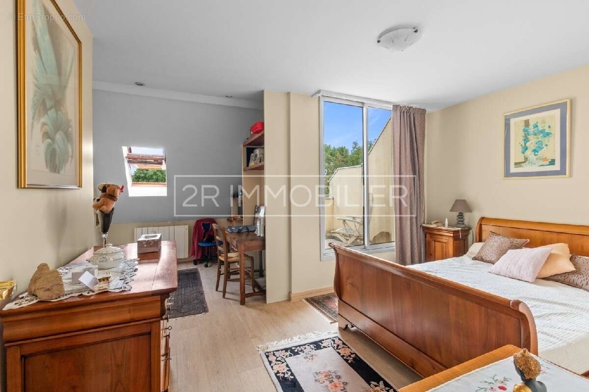 Appartement à SAINT-THIBAULT-DES-VIGNES