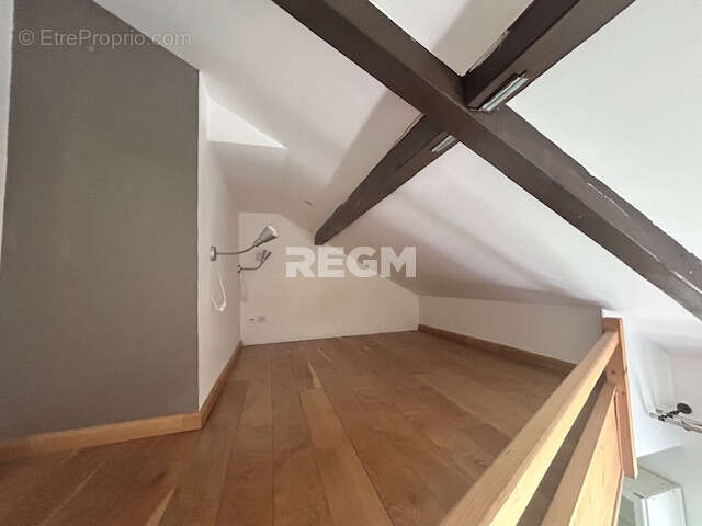 Belle maison rénovée par un architecte de 145 m2 habitable (210 m2 au sol) sur un terrain de 555 m2  - DPE en - photo 22