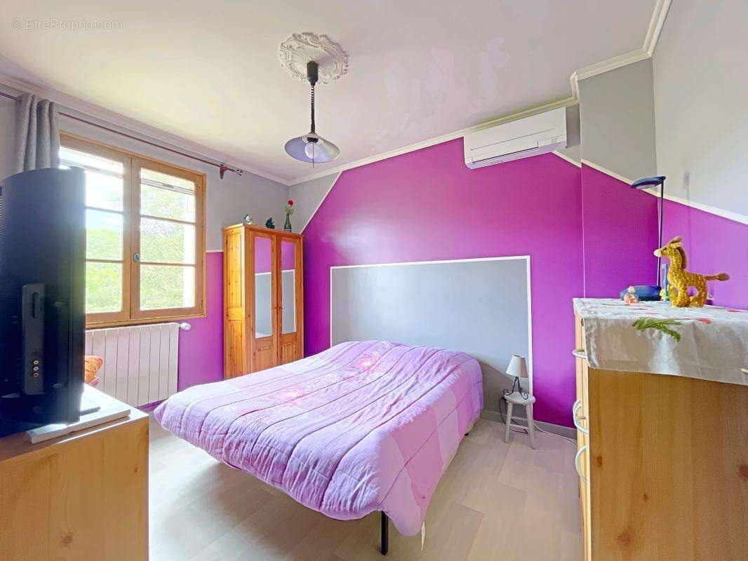 Maison à GINASSERVIS