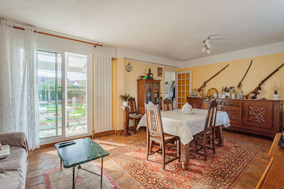 Maison familiale de charme au cœur d’Arcangues - photo 8