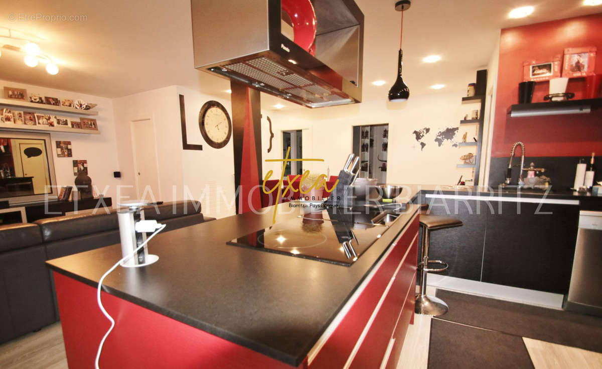 Appartement à TROIS-FONDS