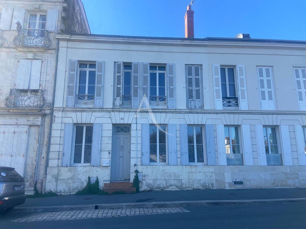 Maison à ROCHEFORT