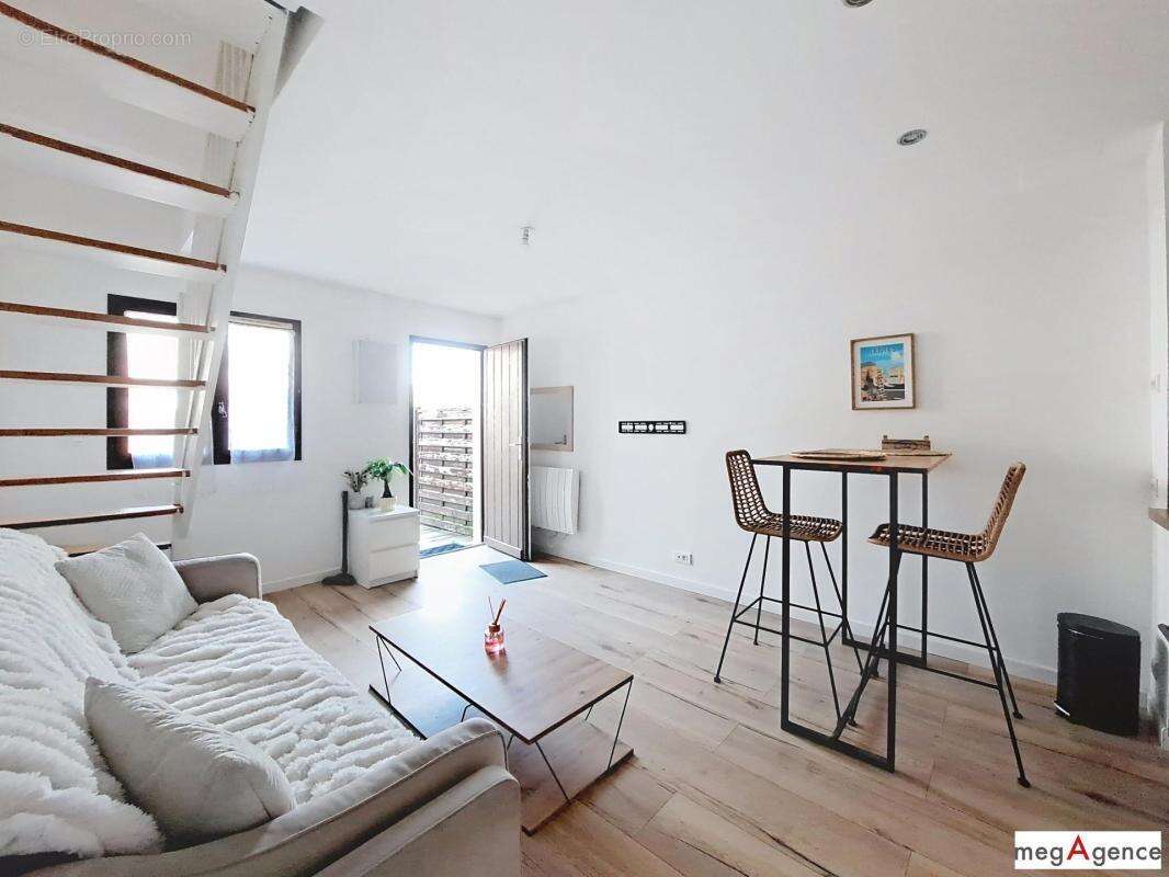 Maison à SAINT-SEBASTIEN-SUR-LOIRE