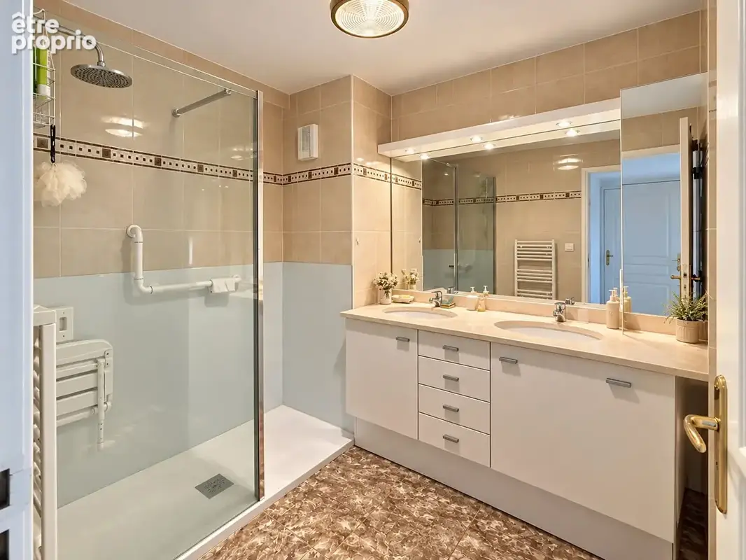 Appartement/Maison Fréjus 116m2 avec Garage, cave, jardin et parking libre - photo 19