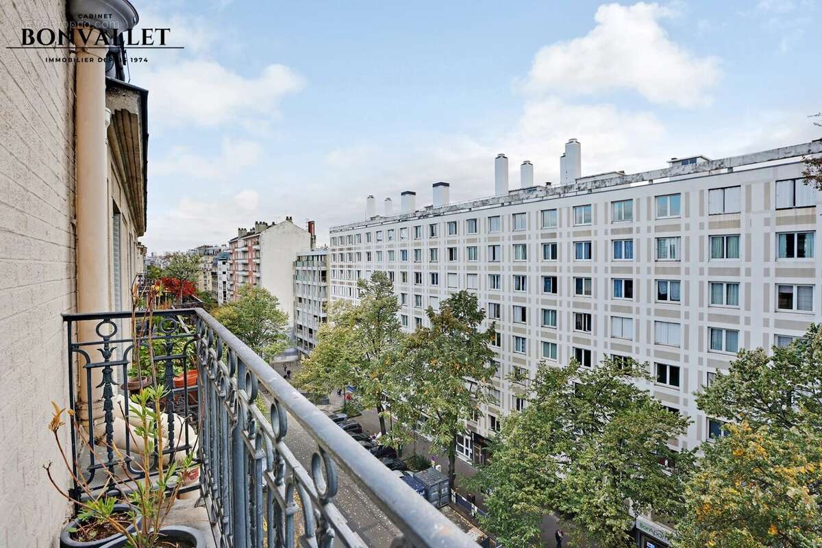 Appartement à PARIS-15E