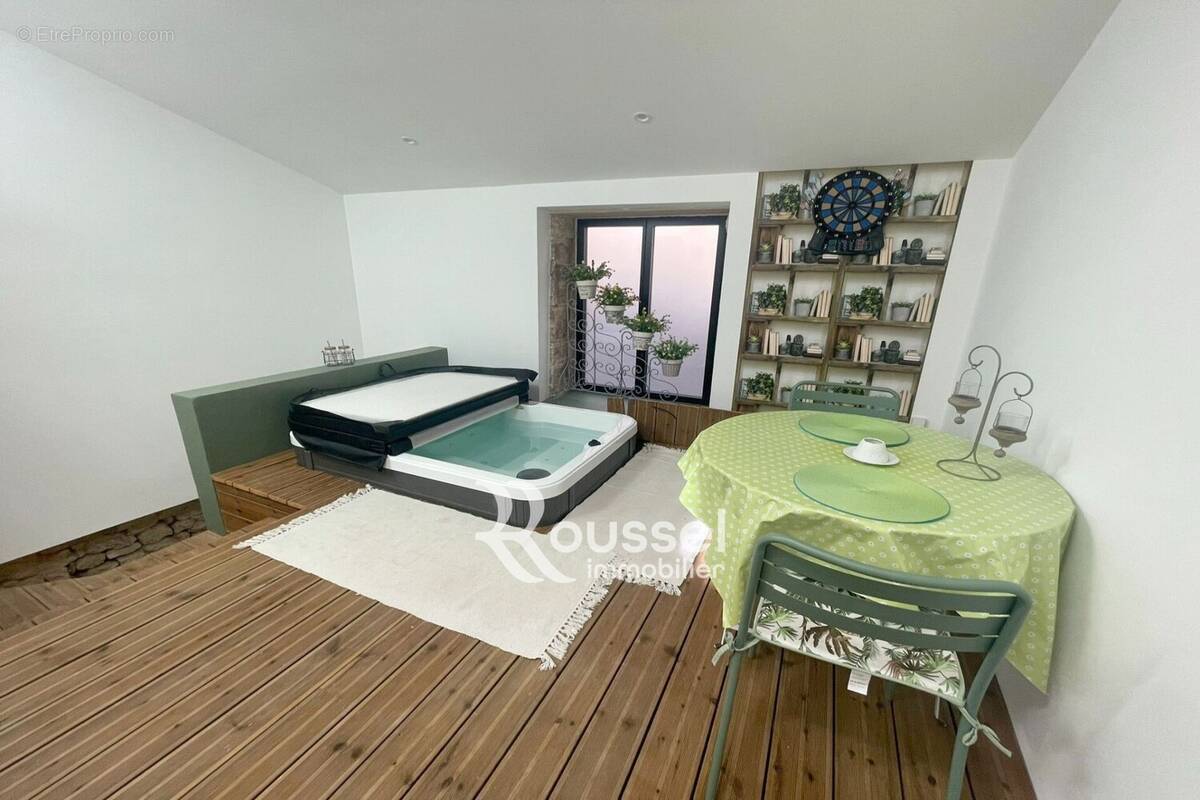 Maison 150 m² à Poussan  - photo 6