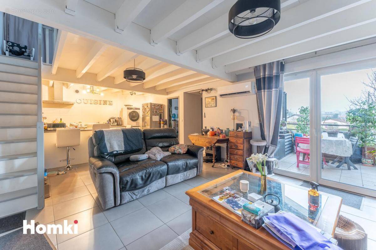 Appartement à VILLENAVE-D'ORNON