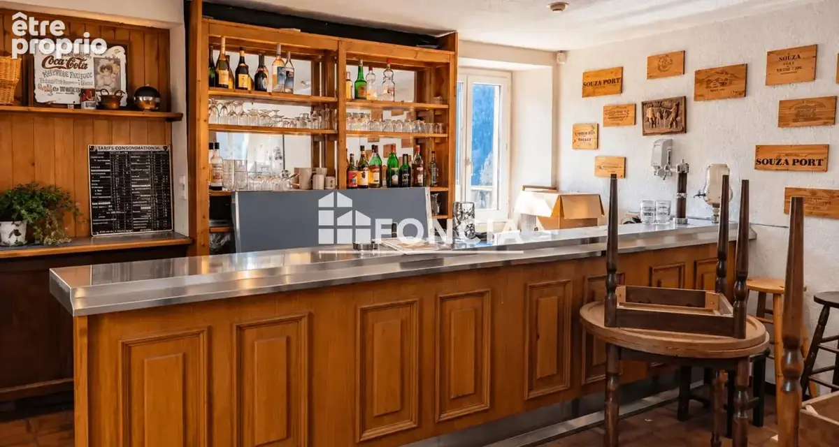Peisey-Nancroix – Ancien hôtel sur 1 245 m² de terrain, offrant près de 1 088 m² de surfaces existantes et un projet portant l’e - photo 9