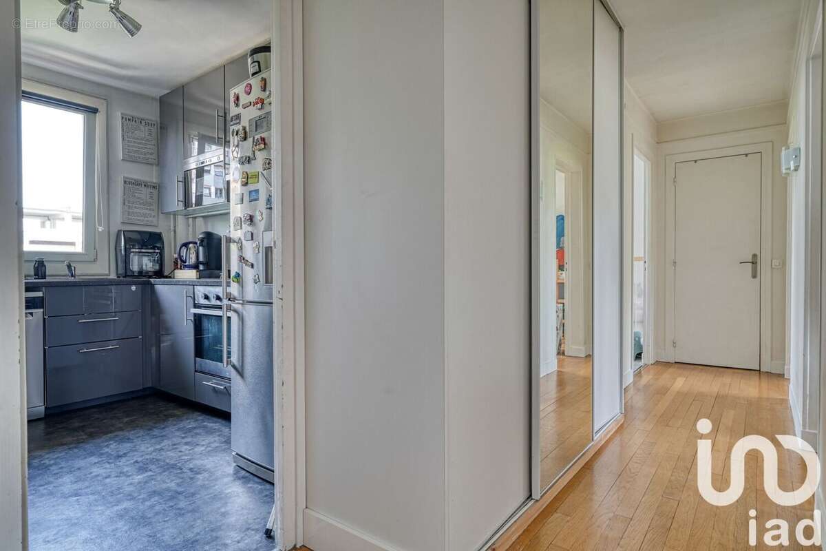 Photo 5 - Appartement à COURBEVOIE