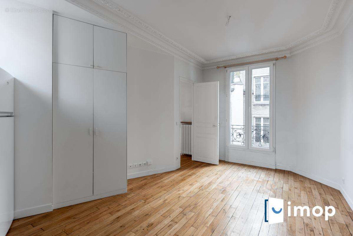 Appartement à PARIS-12E