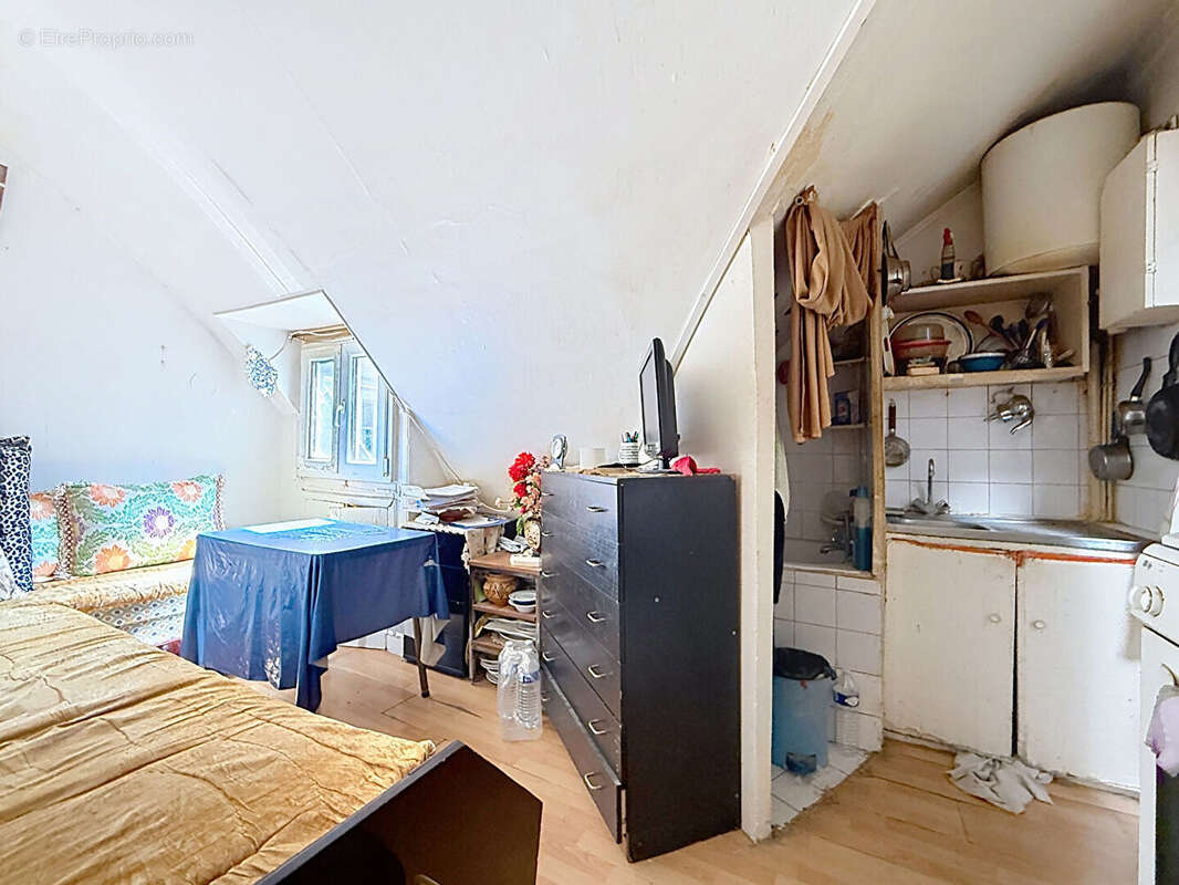 Appartement à PARIS-1E