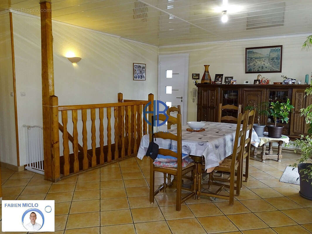 Maison à SAINT-BLAISE-DU-BUIS