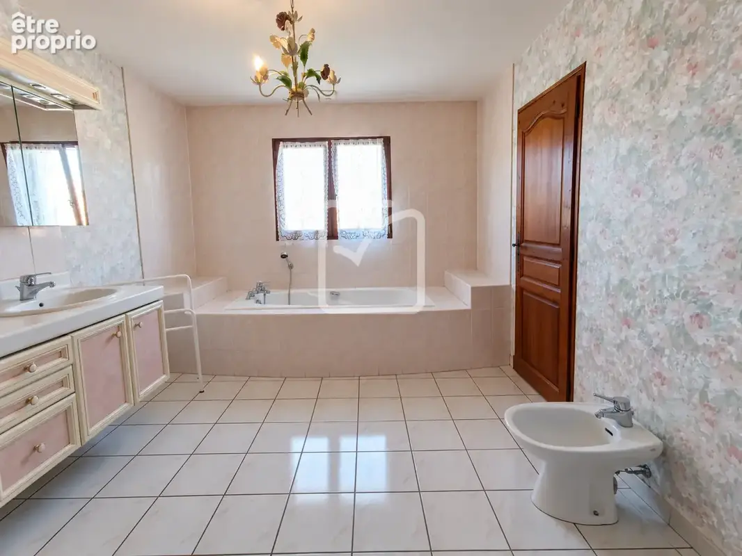 Maison familiale d’environ 172 m2 avec 3 chambres et terrain arboré à Castillonnès - photo 11