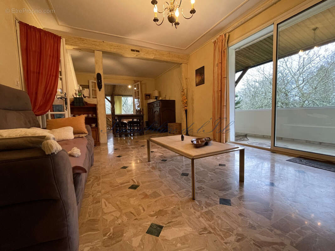Maison à CHANCELADE