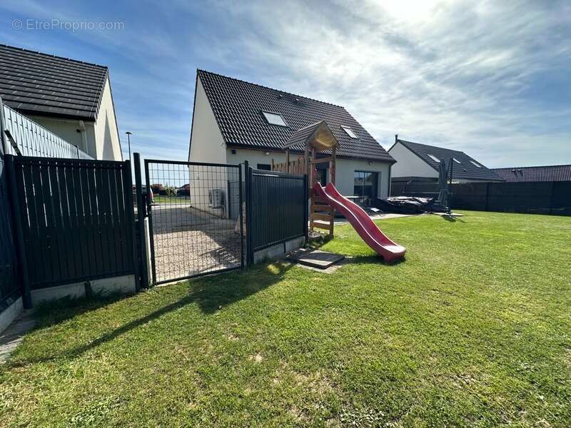 Maison à BIACHE-SAINT-VAAST