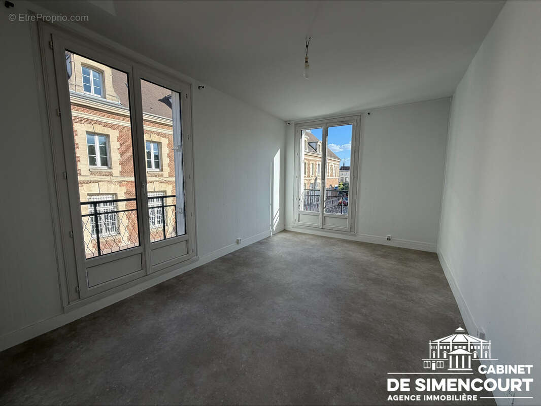 Beauvais centre appartement t3 avec balcon - photo 3