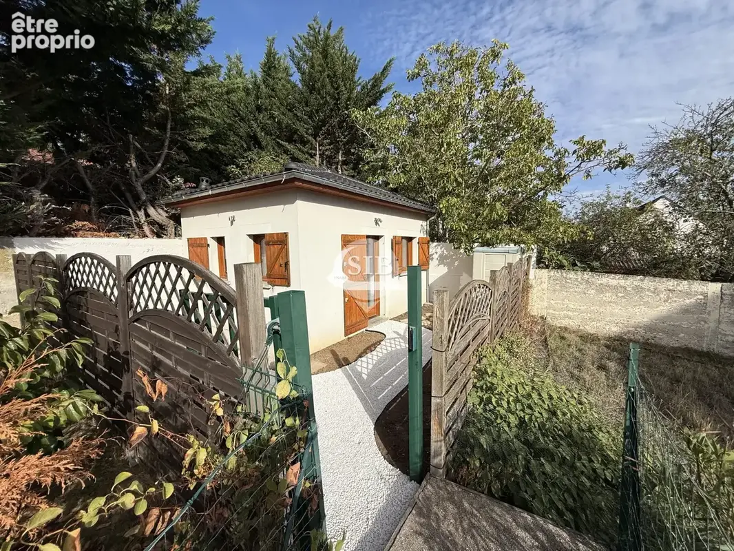 Maison à LA VILLE-DU-BOIS