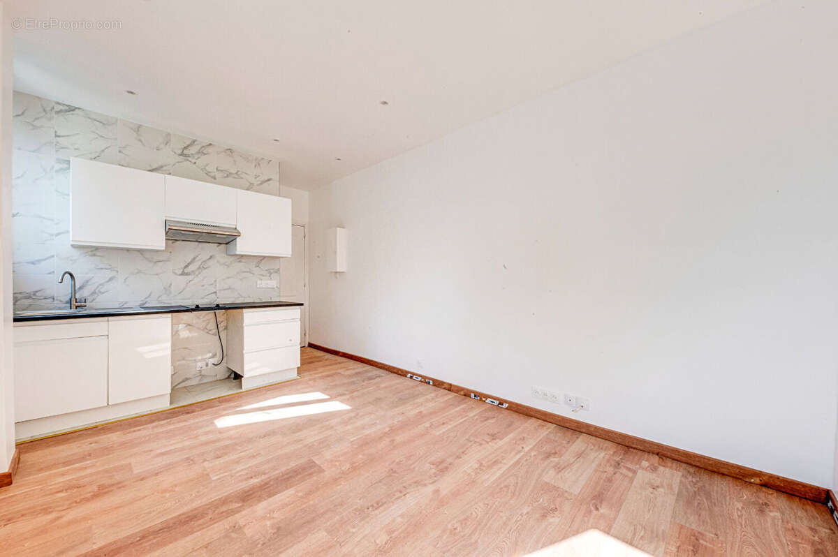 Appartement à PARIS-19E