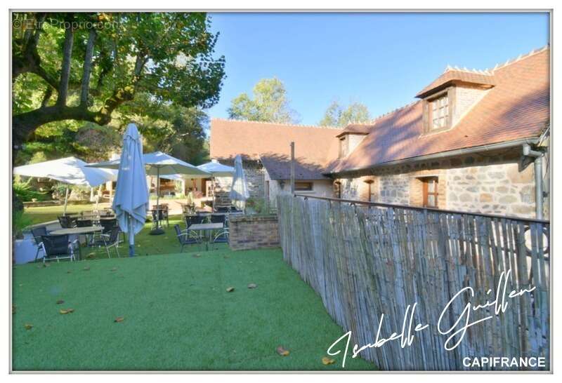 Maison à NERIS-LES-BAINS