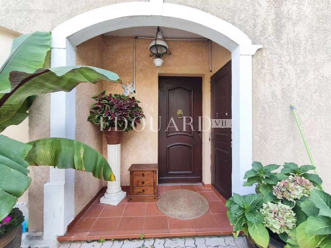 Maison à SAINTE-AGNES