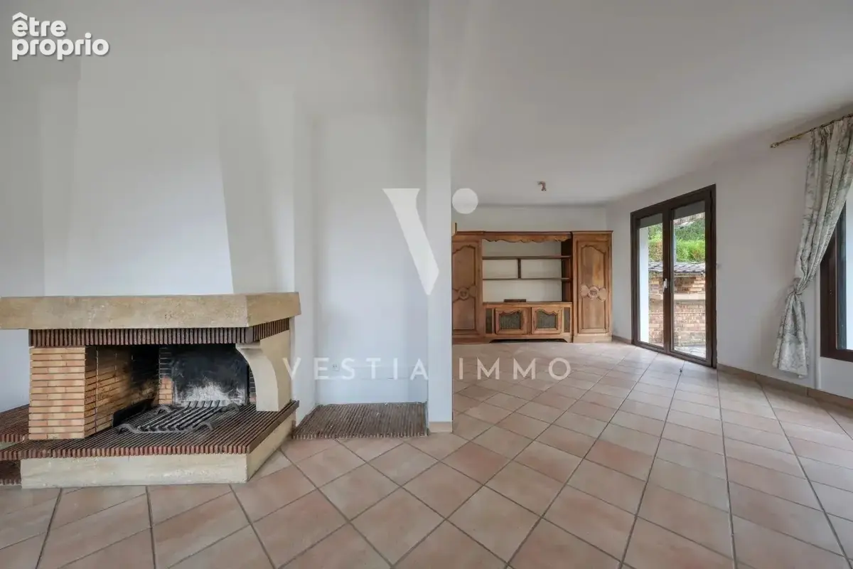 EST ST-ARNOULT-EN-Y - Maison à rénover 137 m² 5 CH -Terrain 1 032 m² proche DPE D - photo 5