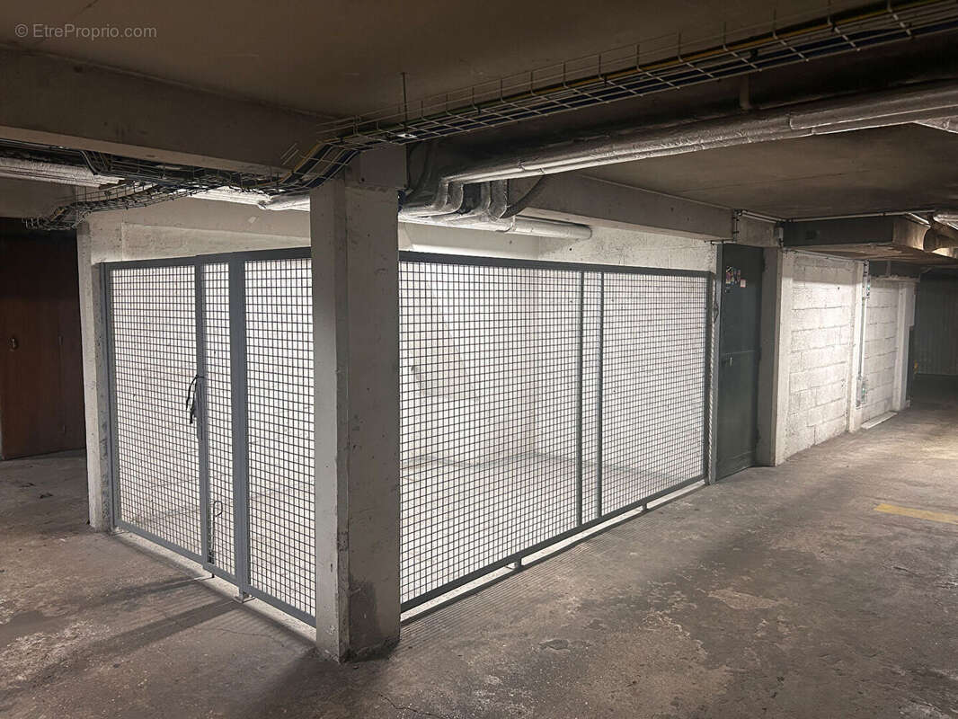 Parking - Auteuil Sud - photo 3