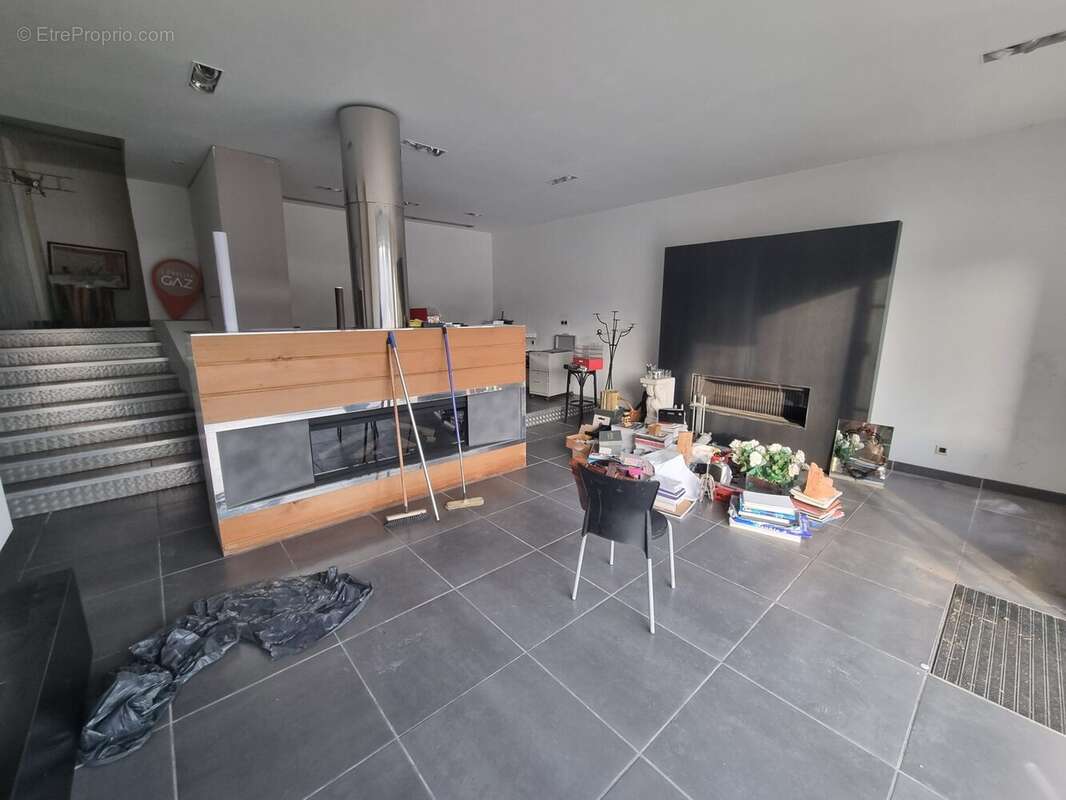 Commerce à GRENOBLE