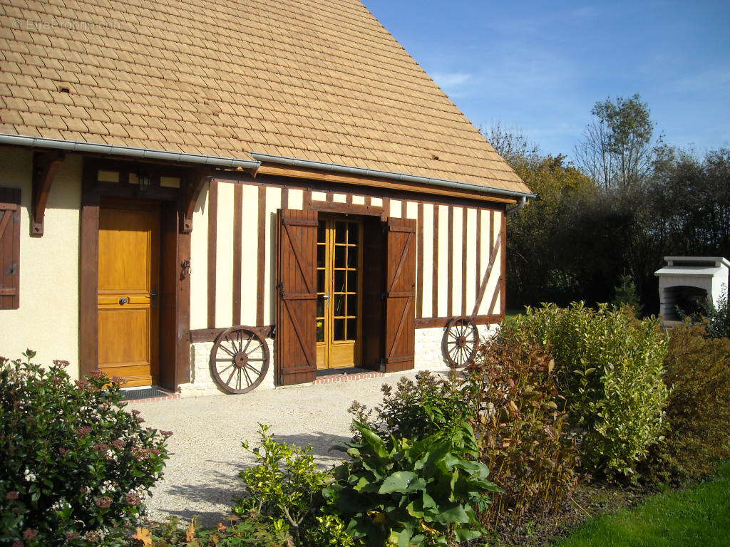 Maison à MOYAUX