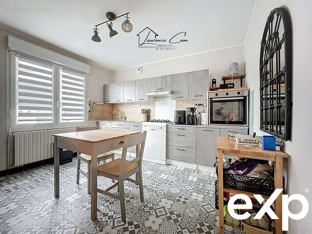 Maison à PLOUGUERNEAU