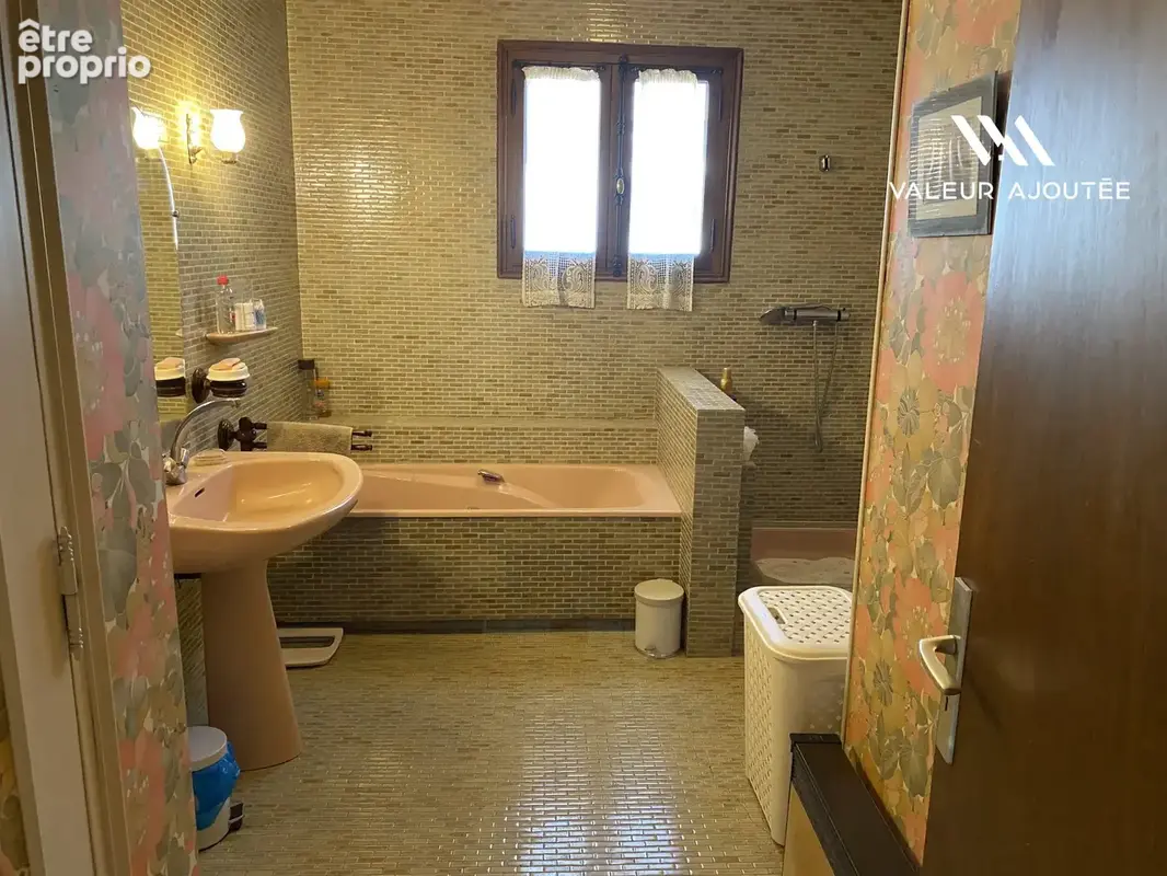 Maison 7 pièces 180 m² à vendre à Lunel (34400) - photo 6